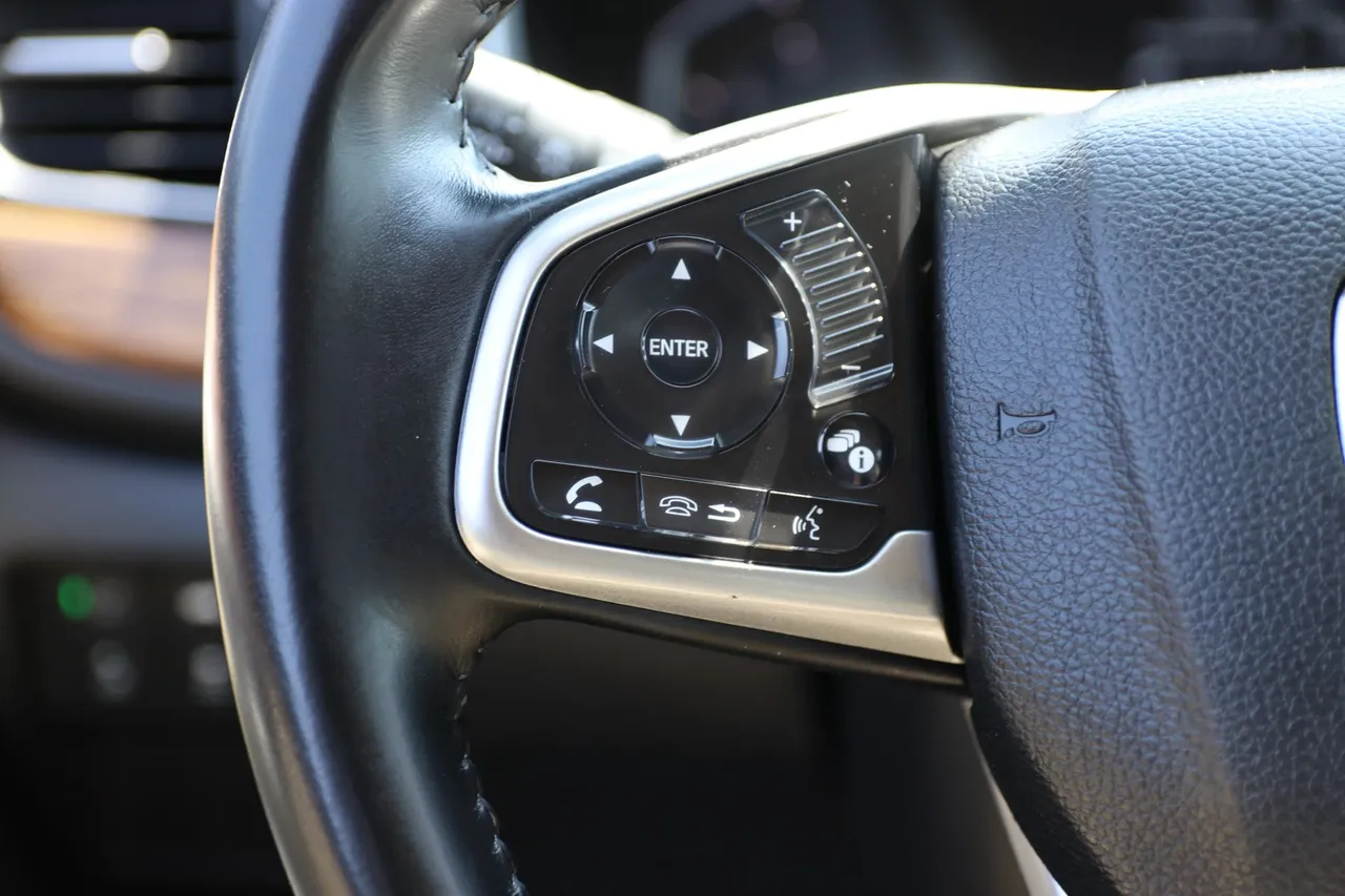 2017 Honda CR-V — photo 21 of 30