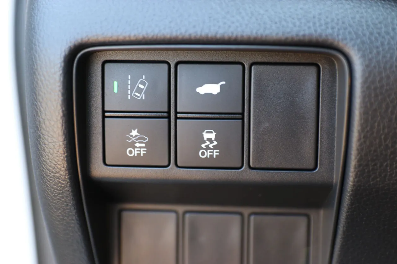 2017 Honda CR-V — photo 23 of 30