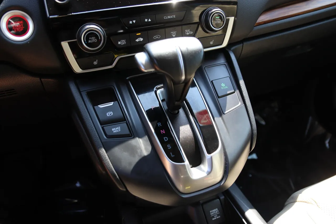 2017 Honda CR-V — photo 25 of 30