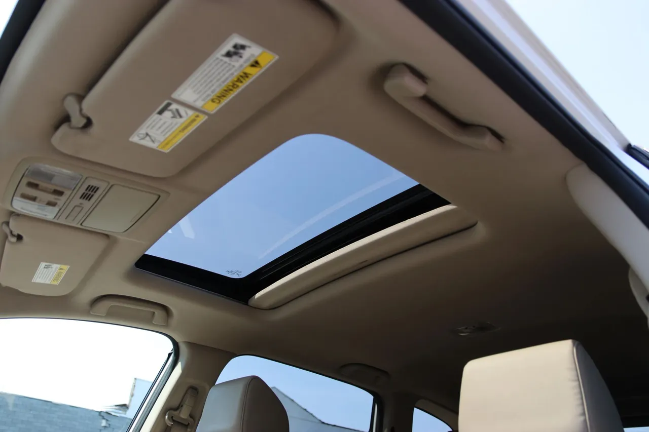 2017 Honda CR-V — photo 26 of 30