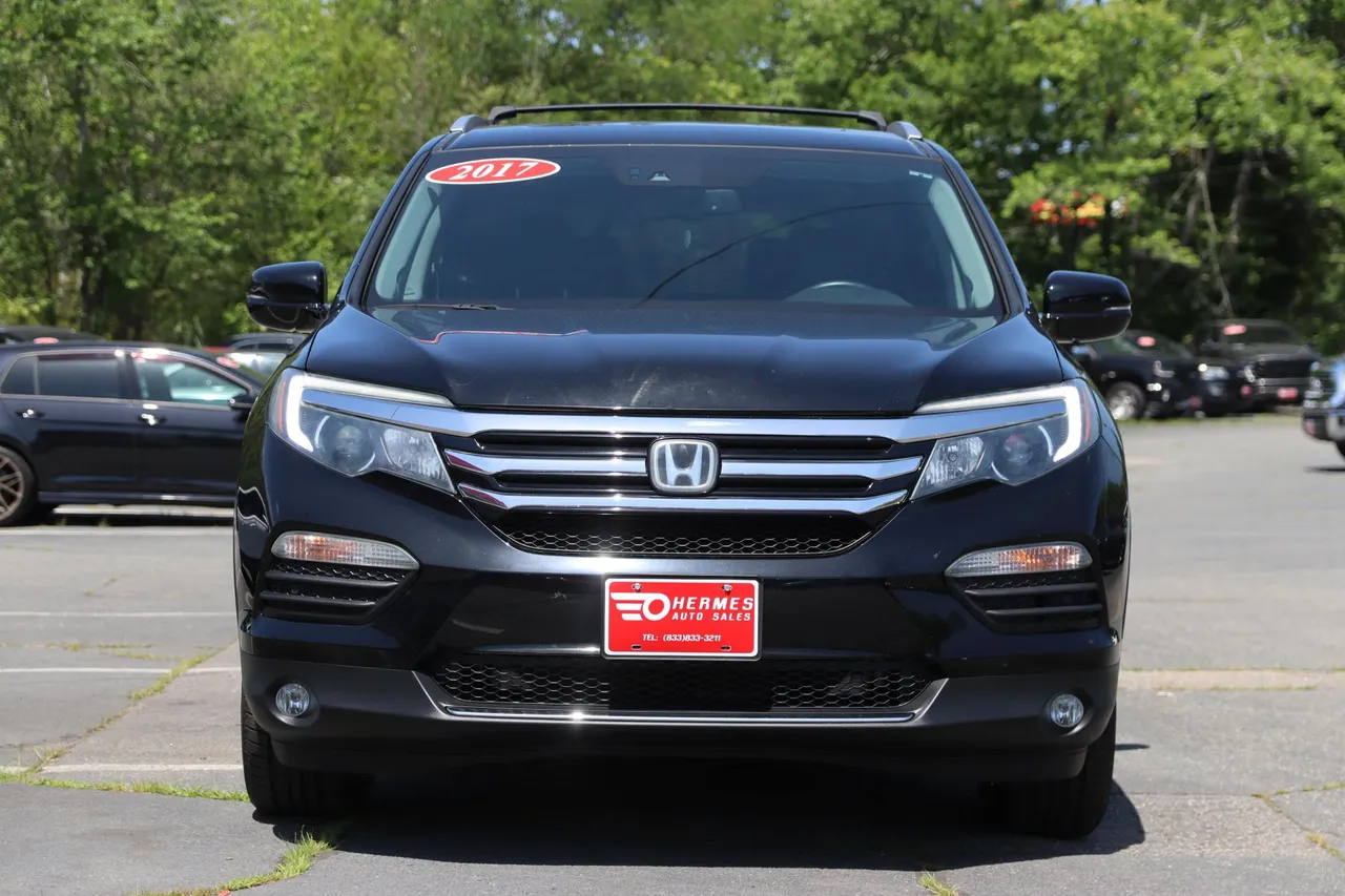 2017 Honda Pilot — photo 8 of 36