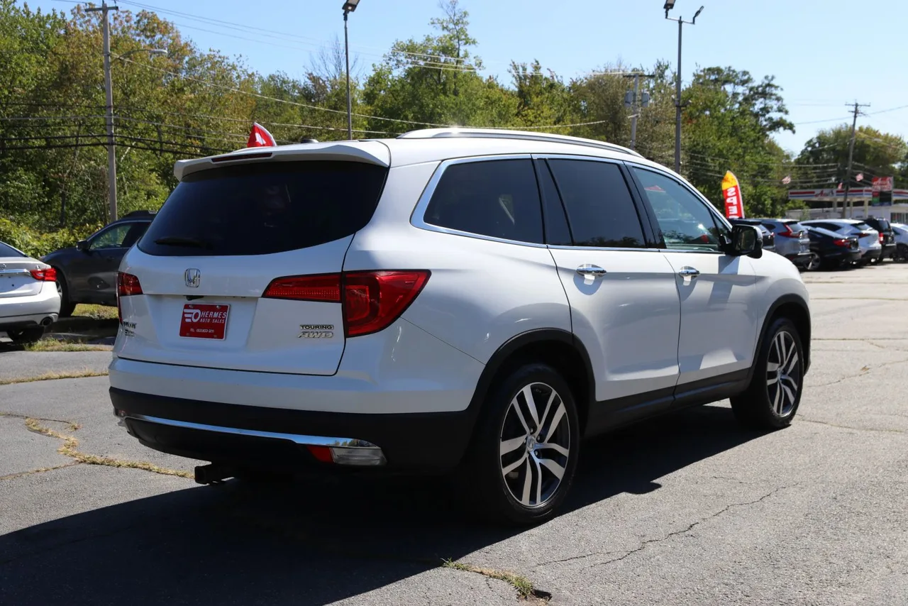 2017 Honda Pilot Touring Sport Utility 4D in White — photo 6 of 46