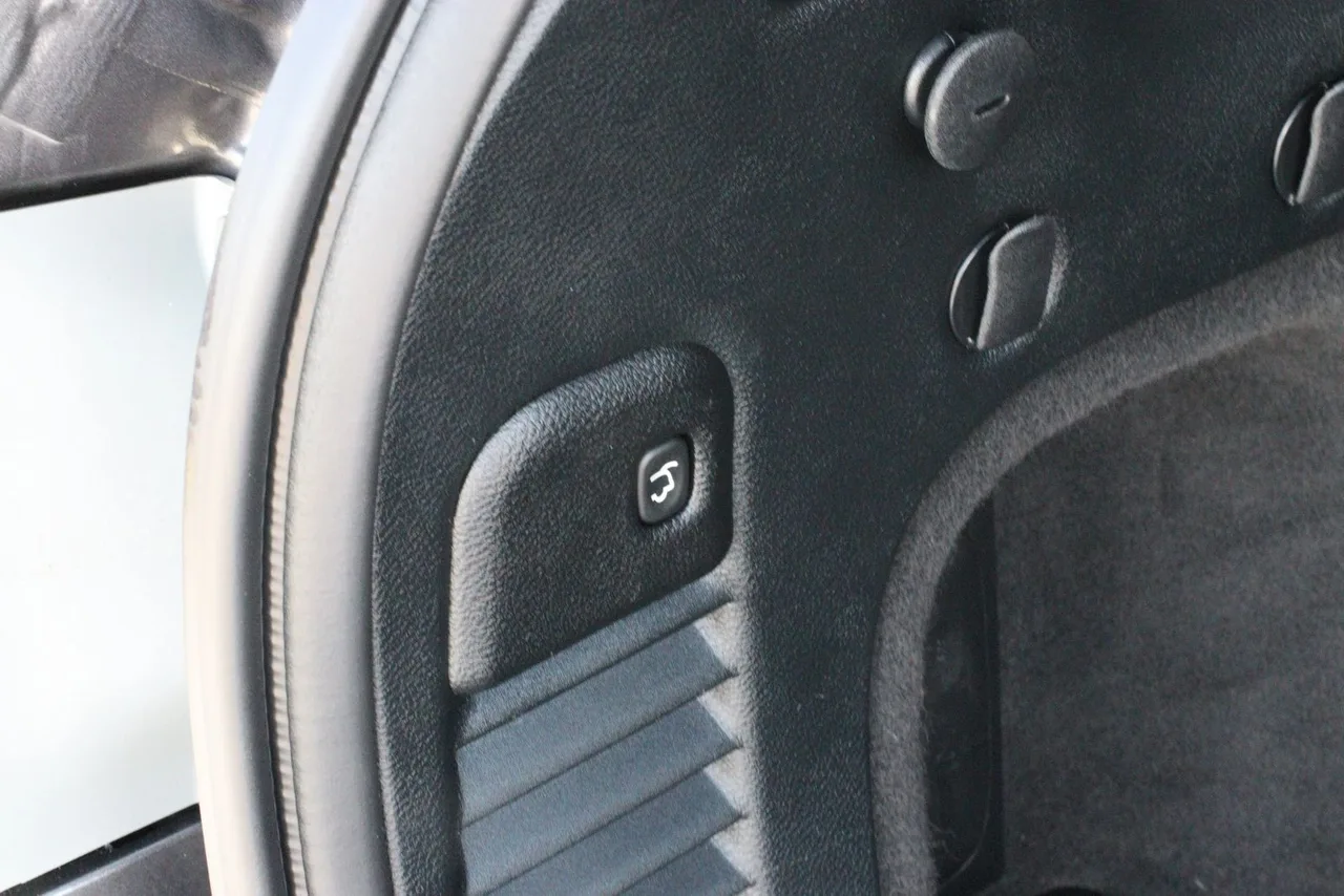 2017 Jeep Grand Cherokee — photo 11 of 31