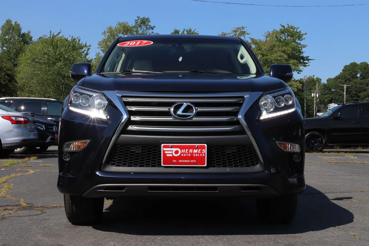 2017 Lexus GX — photo 2 of 37
