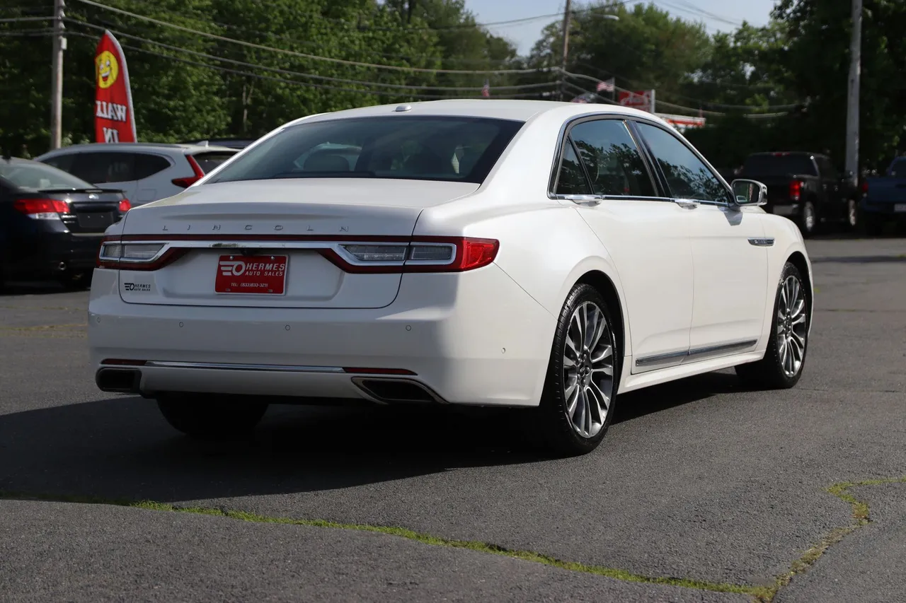 2017 Lincoln Continental — photo 5 of 30