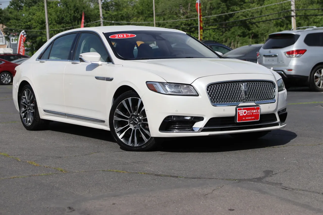 2017 Lincoln Continental — photo 7 of 30