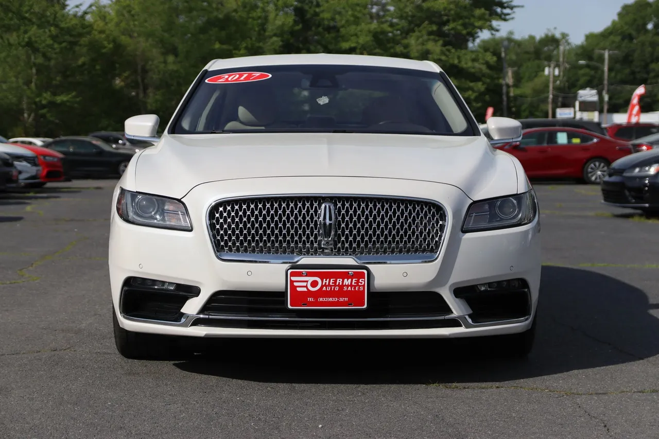 2017 Lincoln Continental — photo 8 of 30