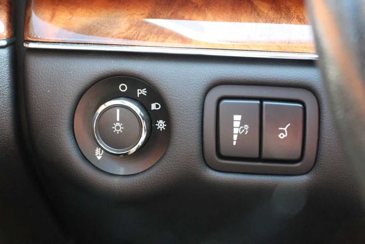 2017 Lincoln MKT Gtdi Sport Utility 4D in Black — photo 21 of 31