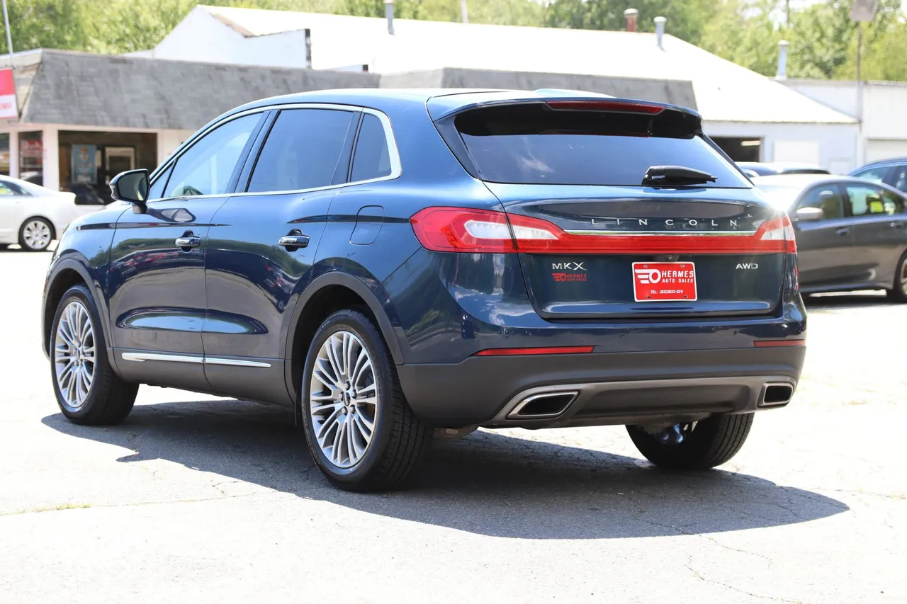 2017 Lincoln MKX — photo 3 of 34