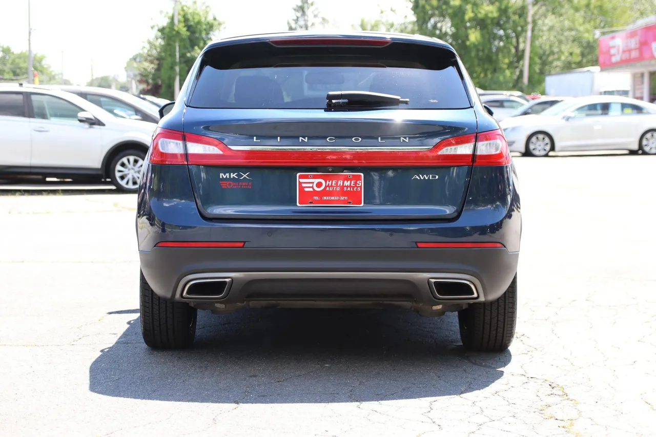 2017 Lincoln MKX — photo 4 of 34