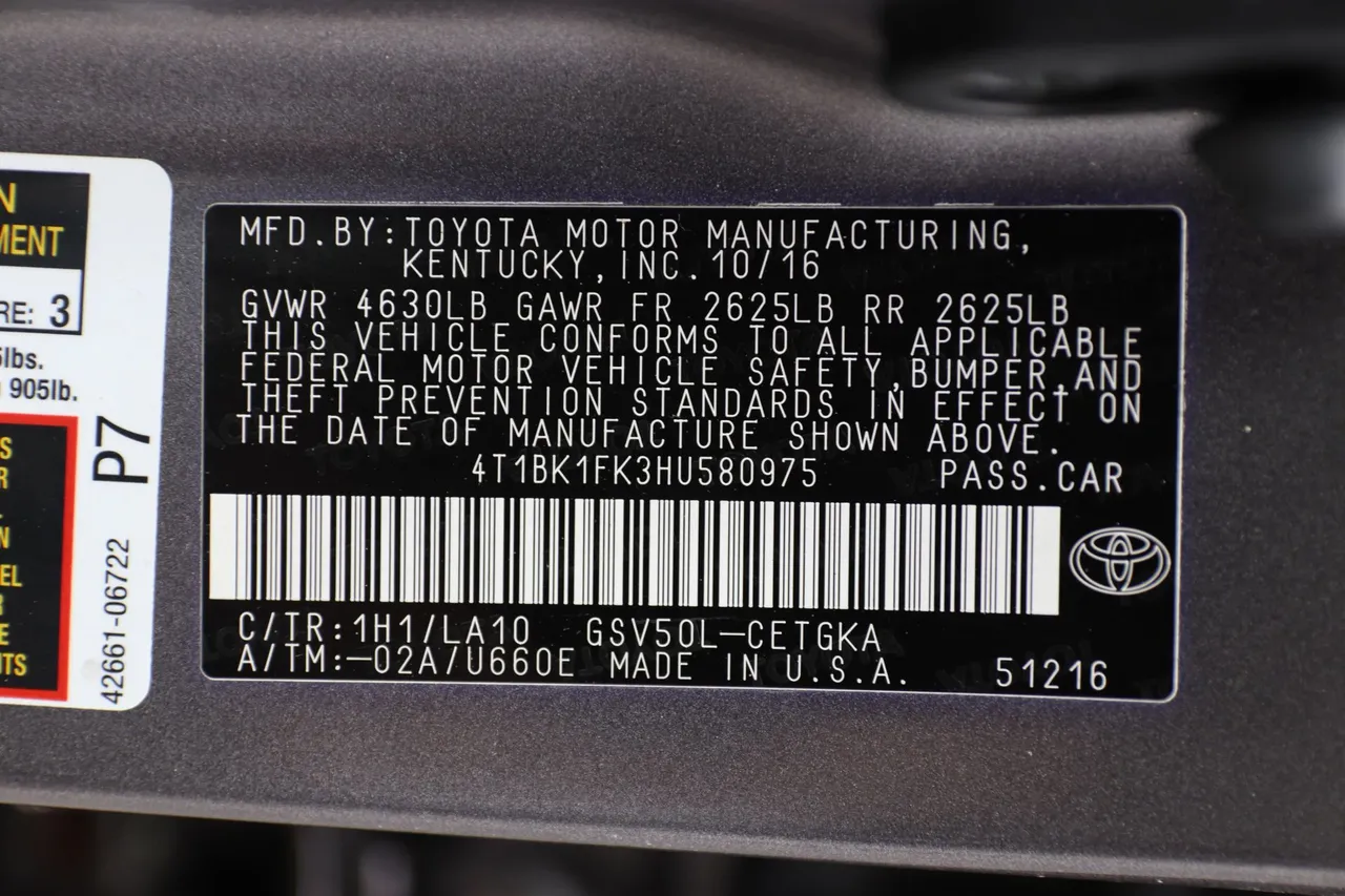2017 Toyota Camry — photo 32 of 32
