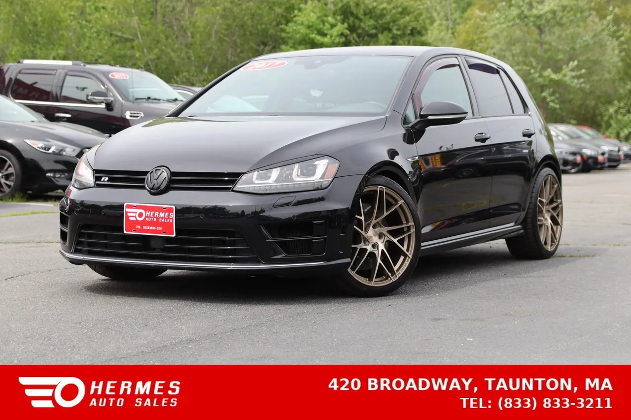 2017 Volkswagen Golf R — photo 1 of 31
