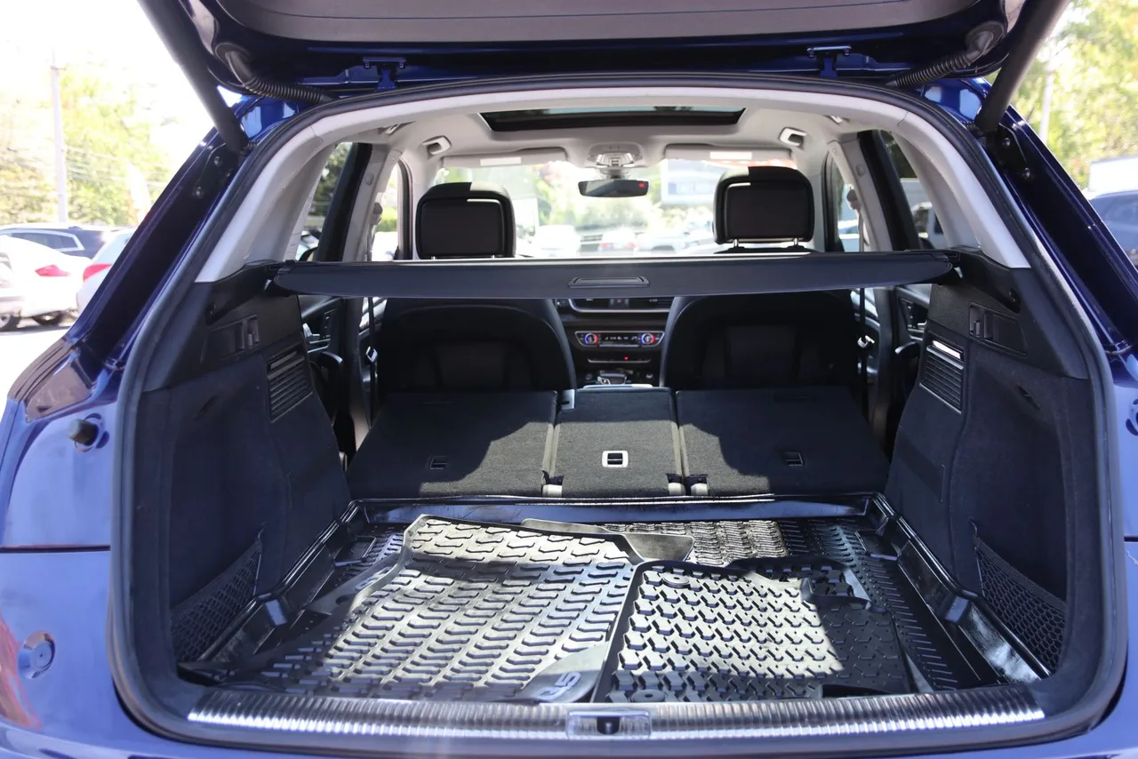 2018 Audi Q5 Prestige Sport Utility 4D in Blue — photo 8 of 42