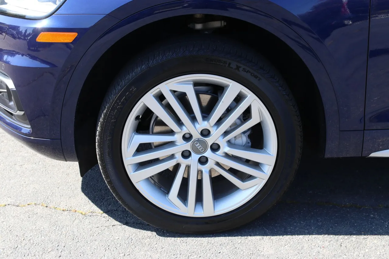 2018 Audi Q5 Prestige Sport Utility 4D in Blue — photo 10 of 42