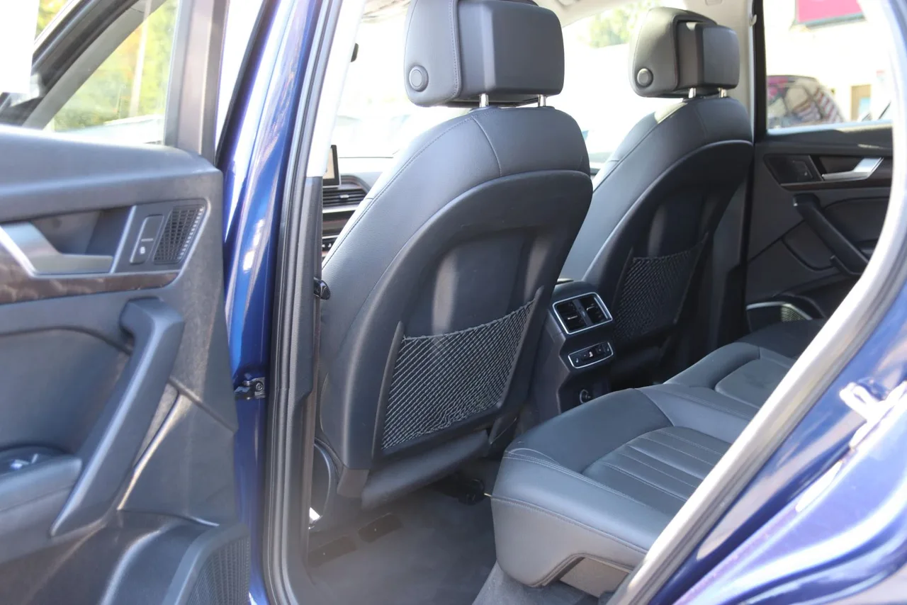 2018 Audi Q5 Prestige Sport Utility 4D in Blue — photo 21 of 42