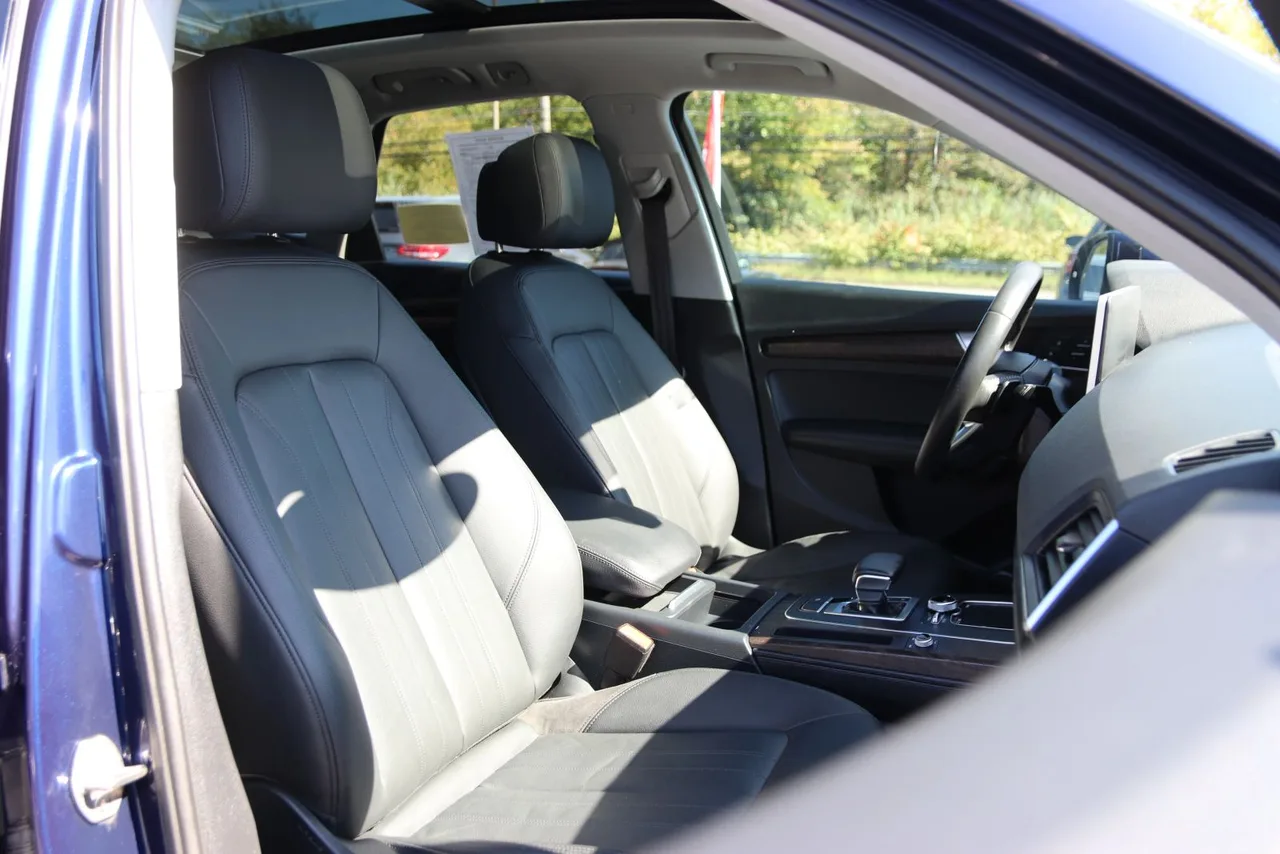 2018 Audi Q5 Prestige Sport Utility 4D in Blue — photo 26 of 42