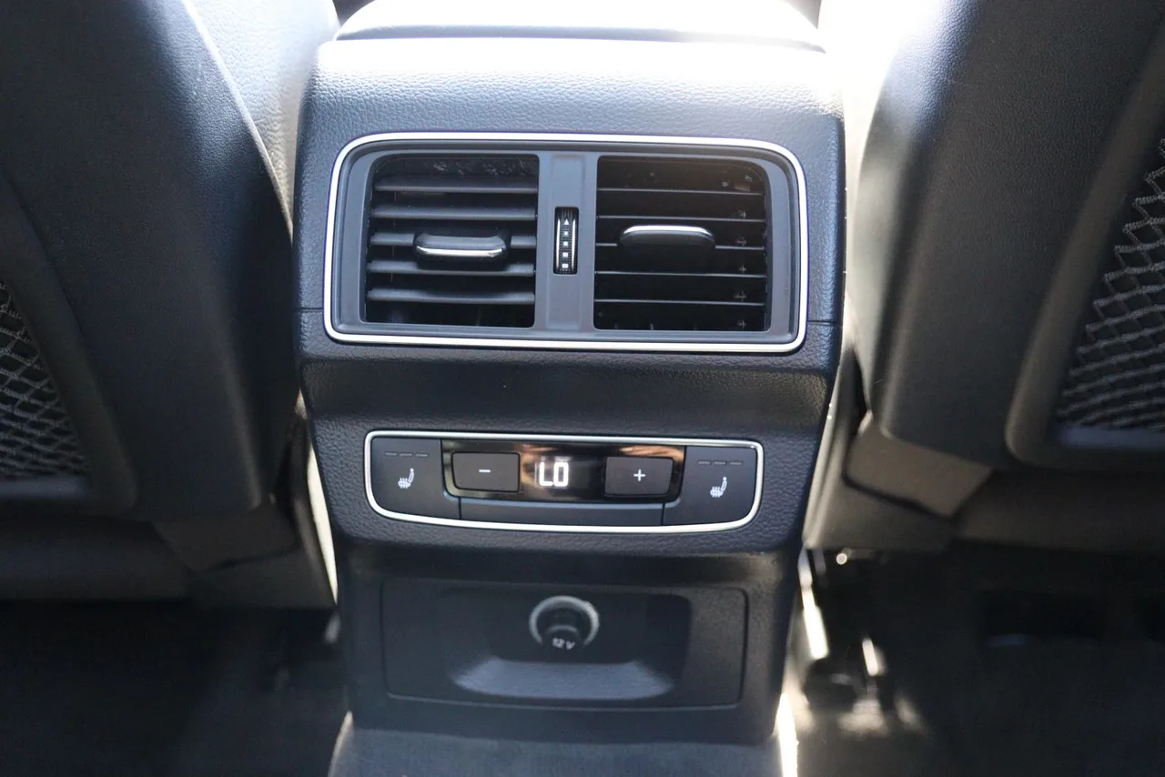 2018 Audi Q5 Prestige Sport Utility 4D in Blue — photo 29 of 42