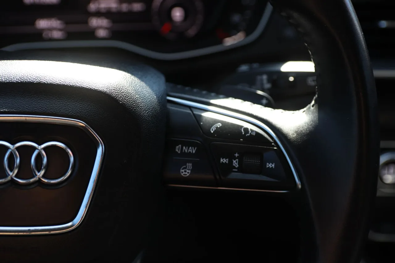 2018 Audi Q5 Prestige Sport Utility 4D in Blue — photo 41 of 42
