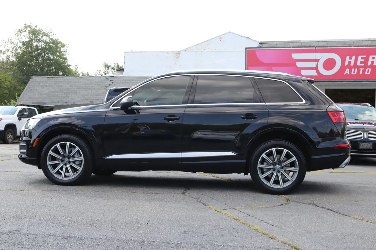 2018 Audi Q7 — photo 8 of 40