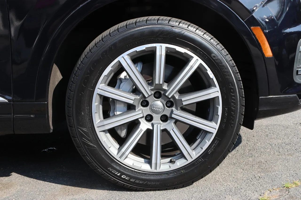2018 Audi Q7 — photo 9 of 40