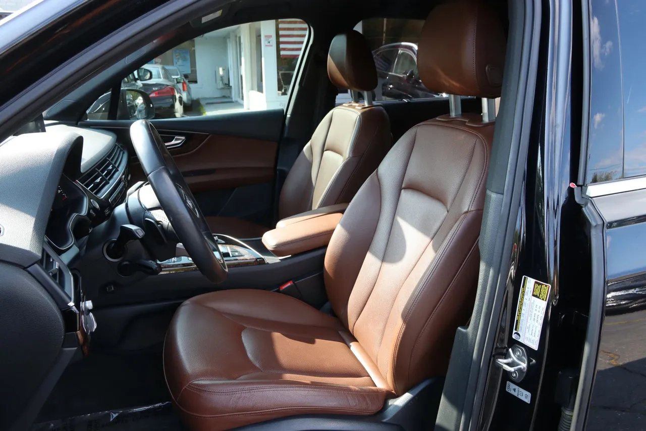 2018 Audi Q7 — photo 18 of 40