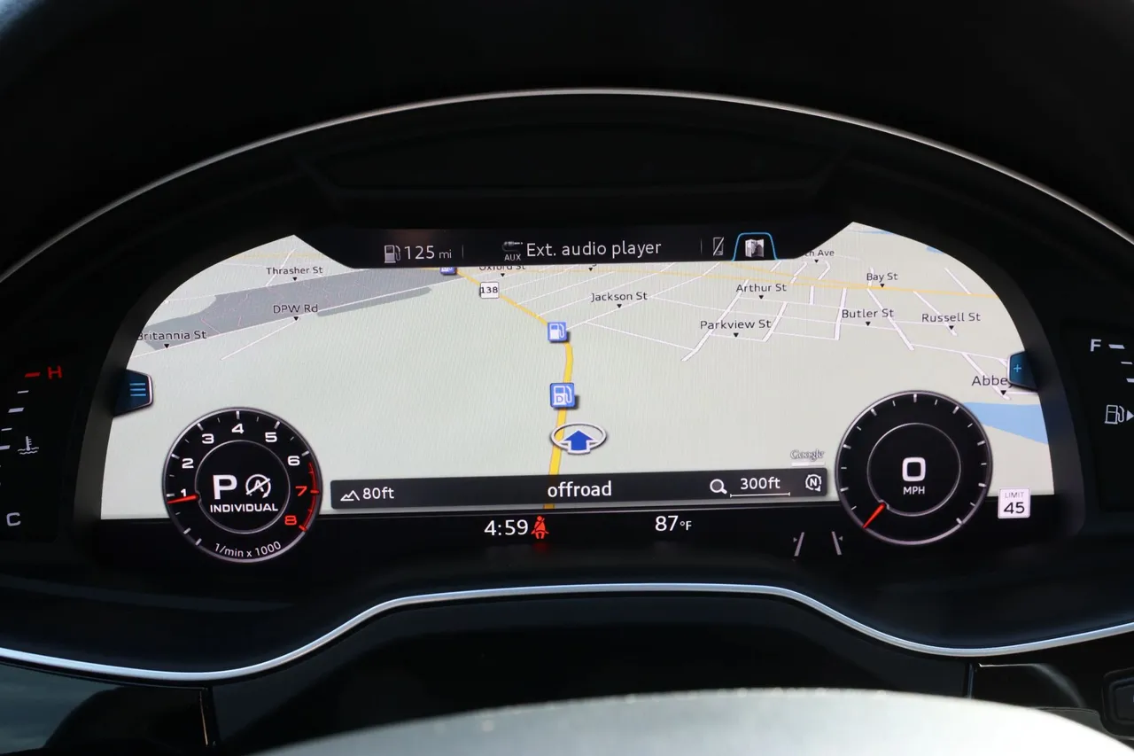 2018 Audi Q7 — photo 24 of 40