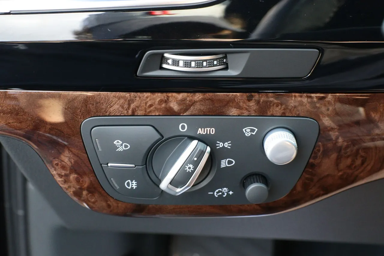 2018 Audi Q7 — photo 28 of 40