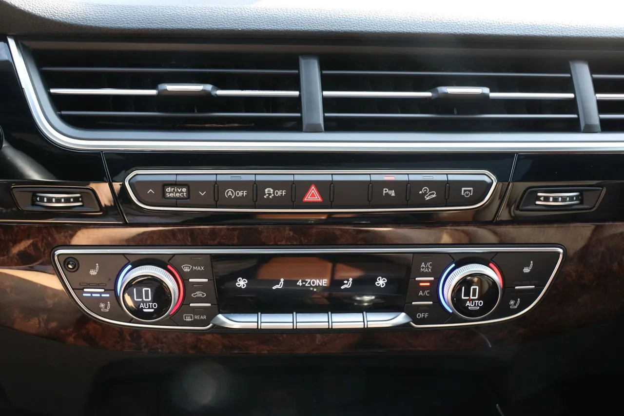 2018 Audi Q7 — photo 29 of 40