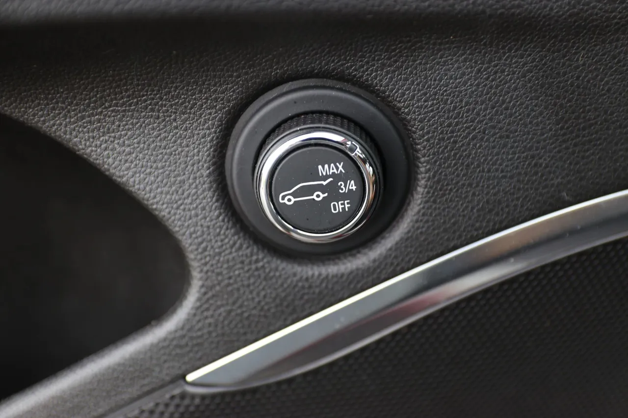 2018 Buick Enclave — photo 11 of 33