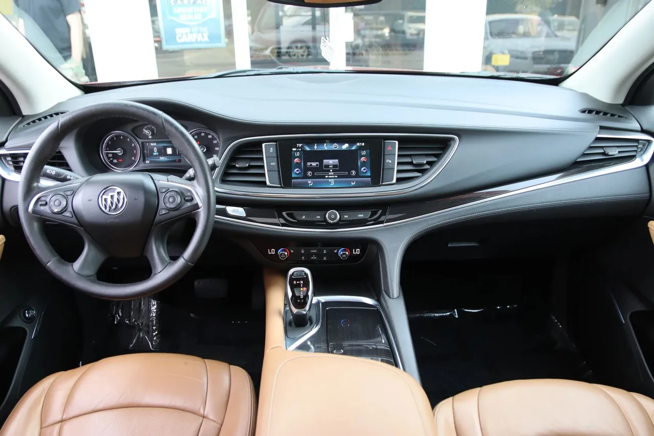 2018 Buick Enclave — photo 22 of 33