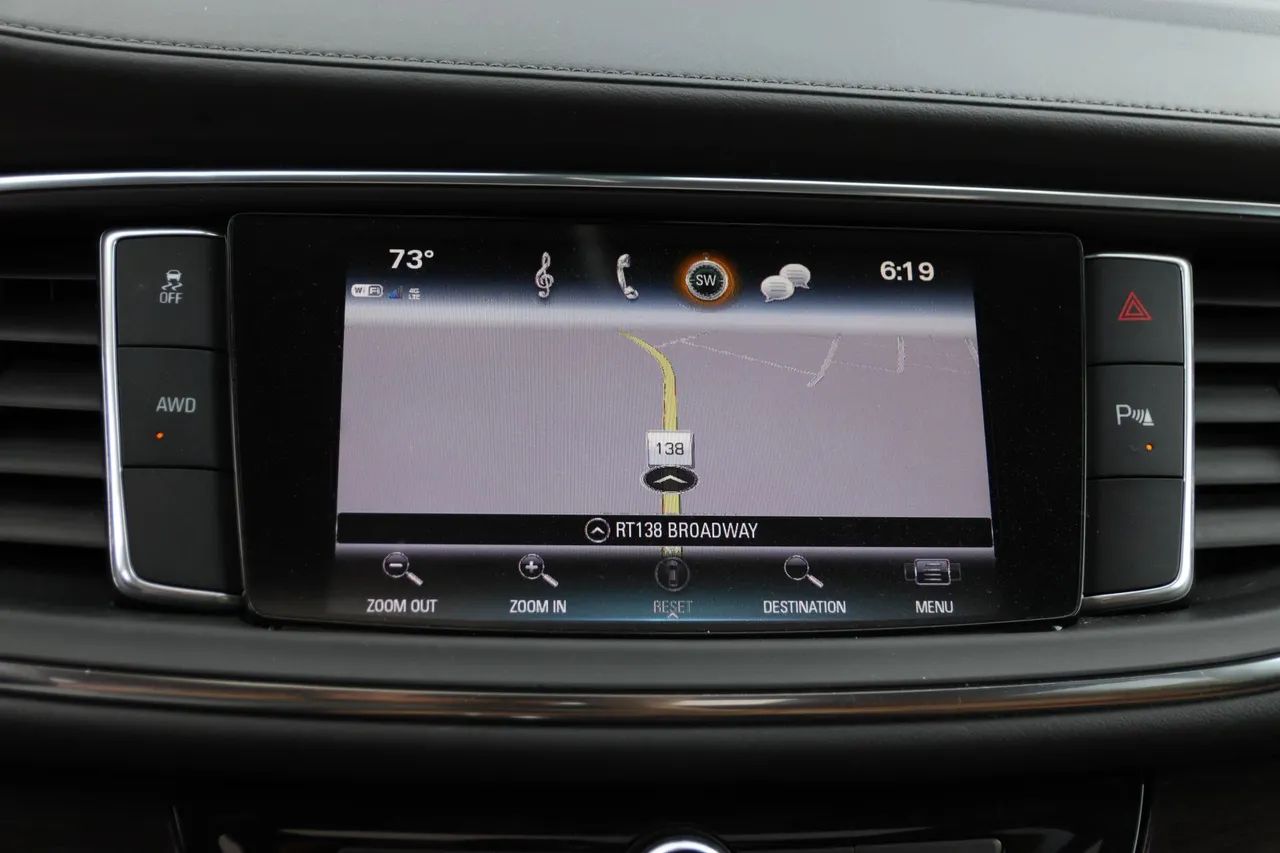 2018 Buick Enclave — photo 29 of 33