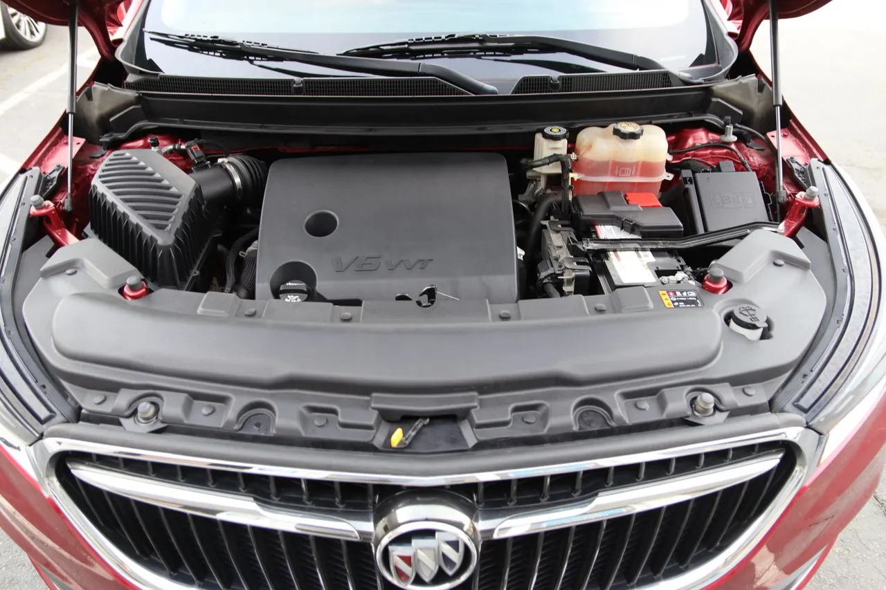 2018 Buick Enclave — photo 31 of 33
