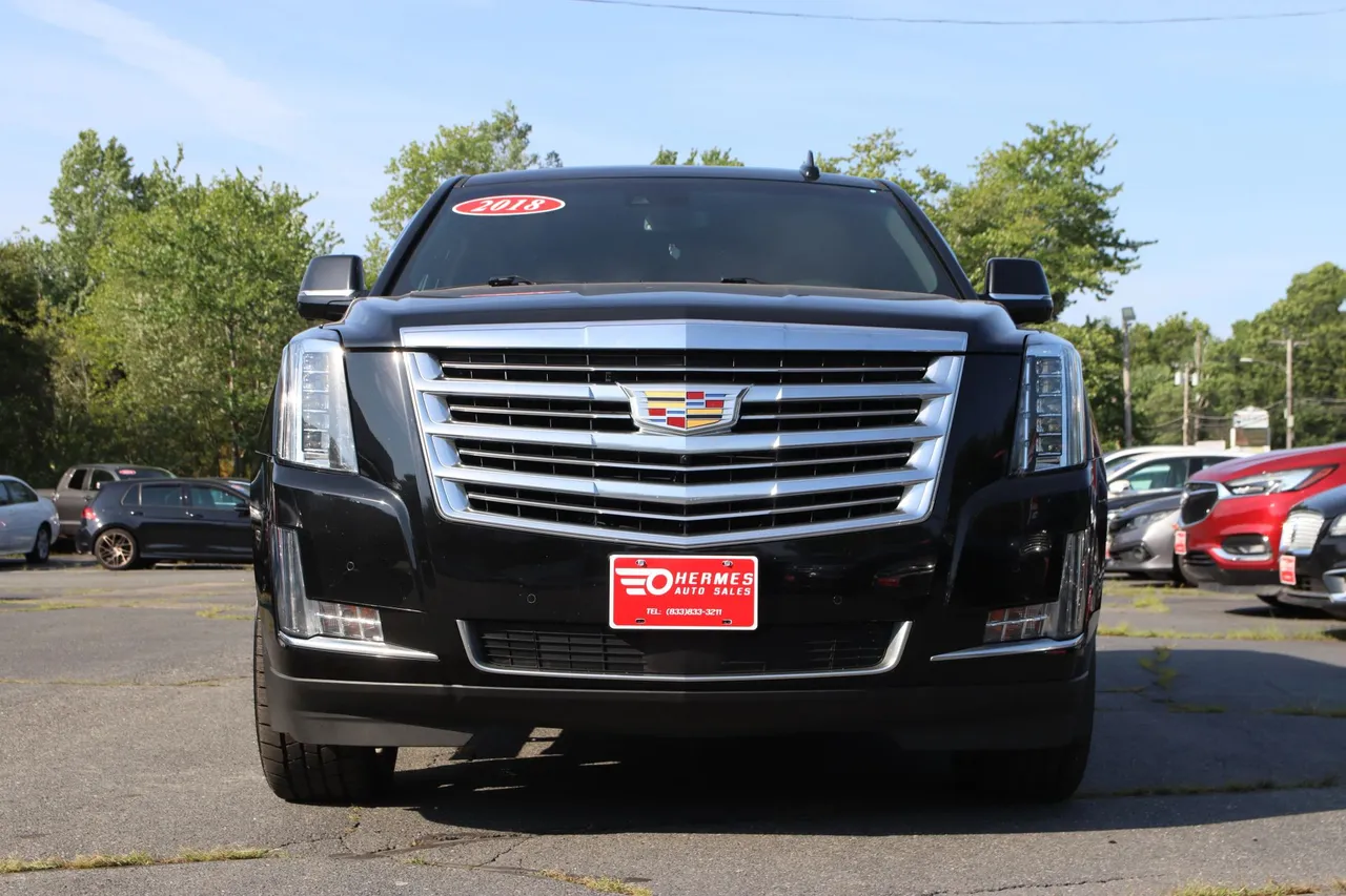 2018 Cadillac Escalade — photo 3 of 36