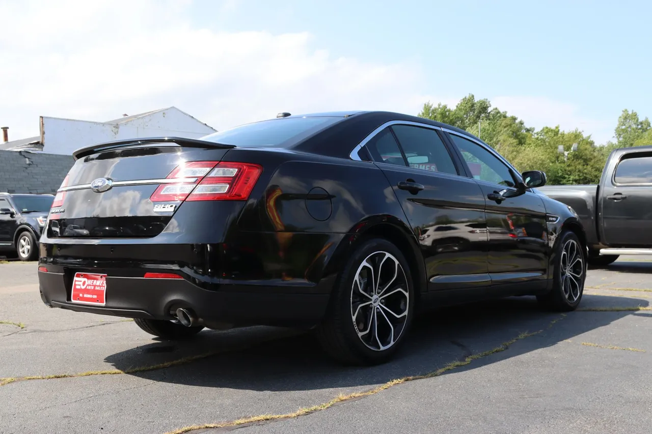 2018 Ford Taurus — photo 5 of 34