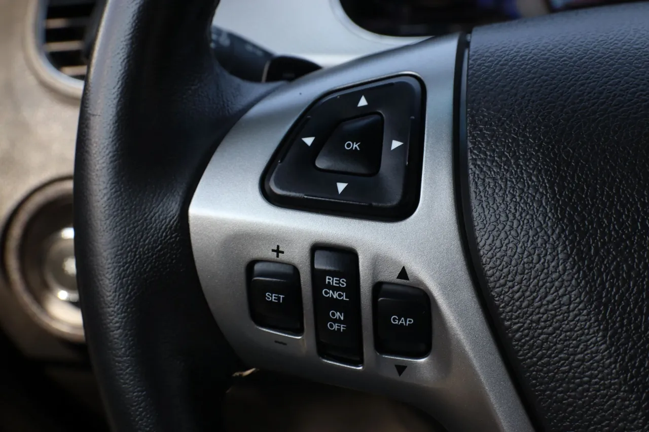2018 Ford Taurus — photo 19 of 34