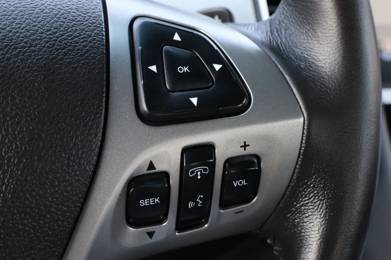 2018 Ford Taurus — photo 20 of 34