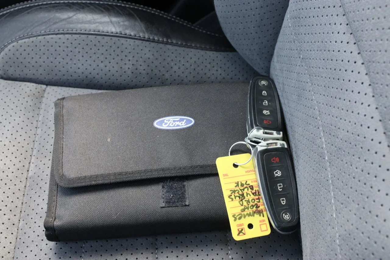 2018 Ford Taurus — photo 34 of 34