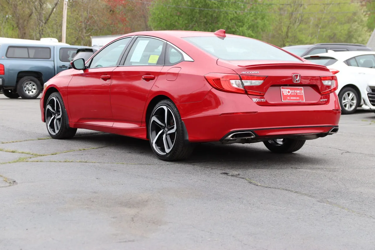 2018 Honda Accord — photo 5 of 28