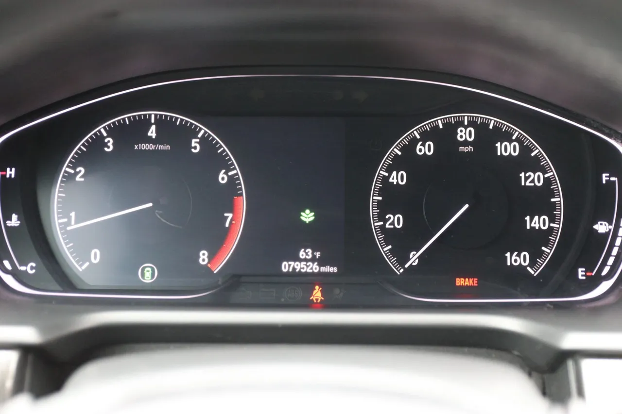 2018 Honda Accord — photo 21 of 28