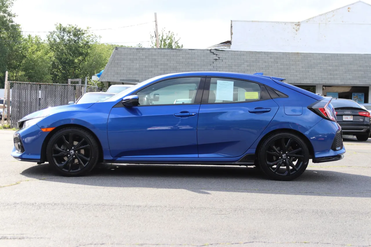 2018 Honda Civic — photo 2 of 30
