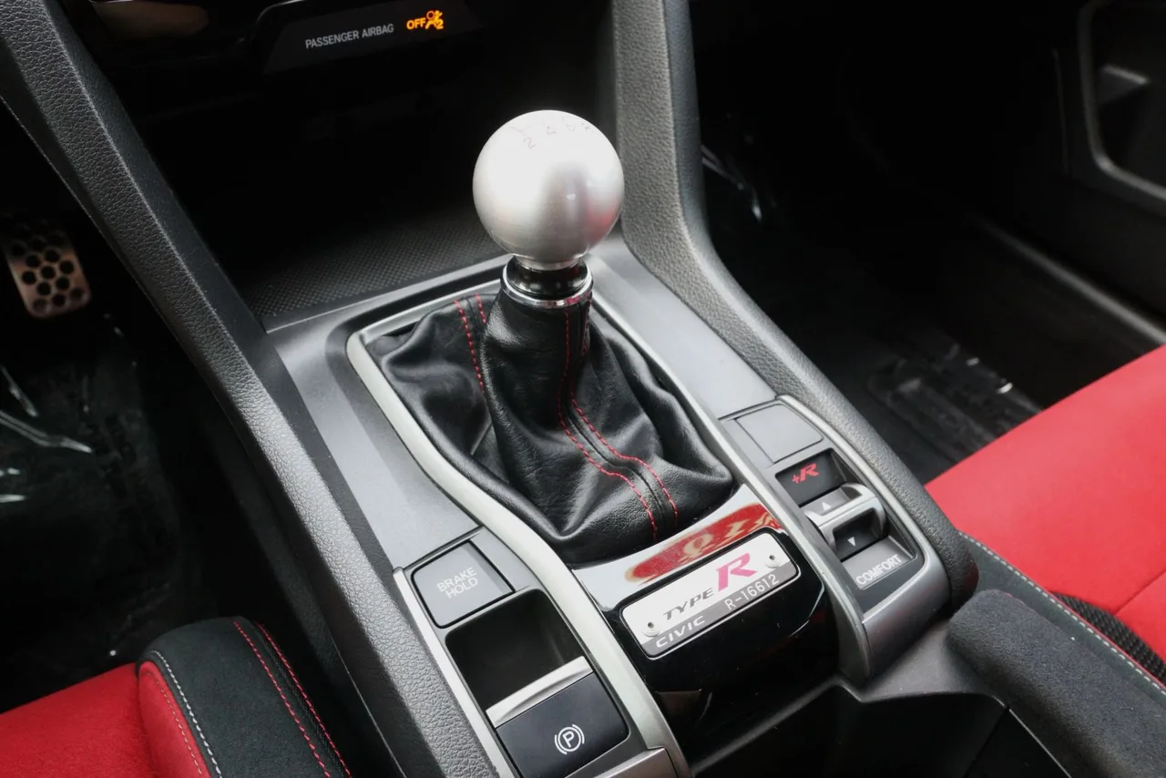 2018 Honda Civic Type R — photo 25 of 28