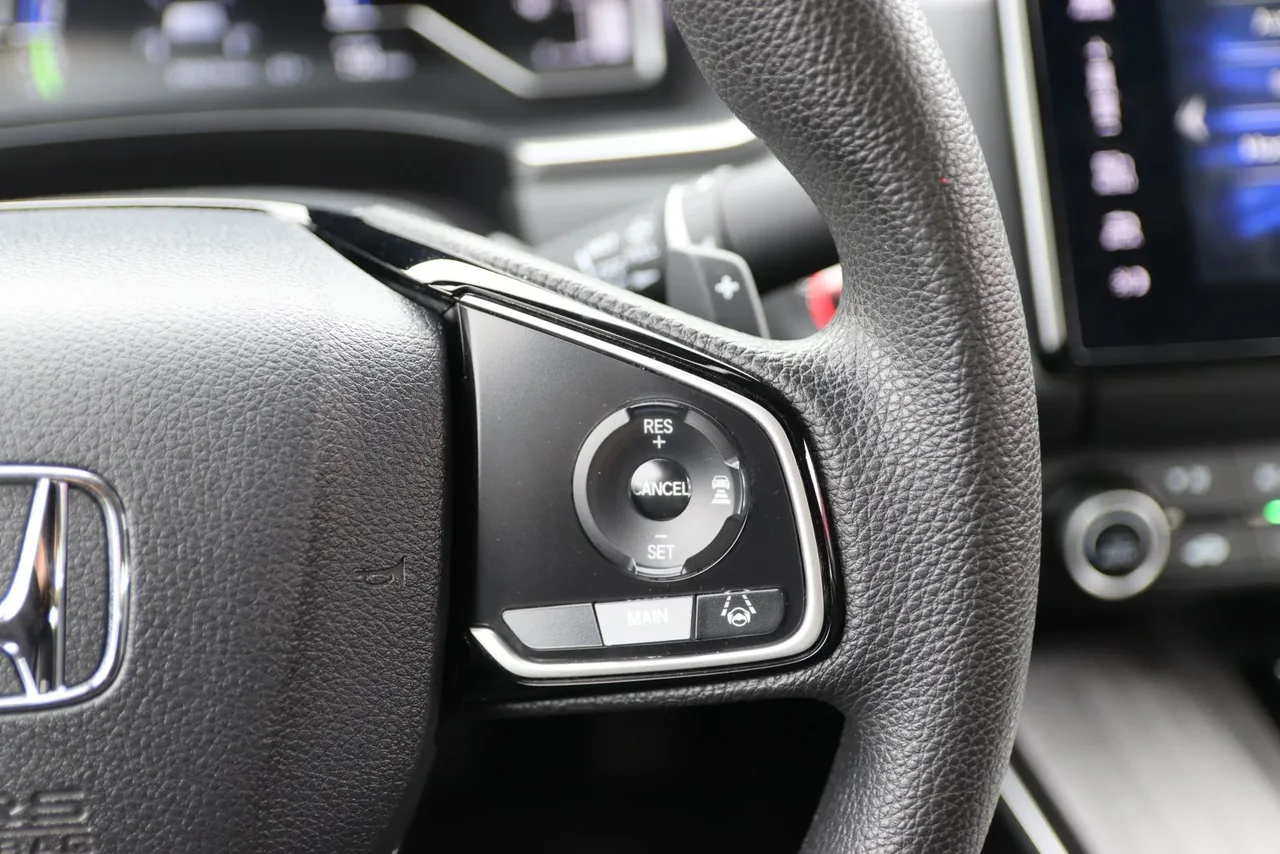 2018 Honda Clarity Plug-IN Hybrid Sedan 4D in Silver — photo 37 of 38
