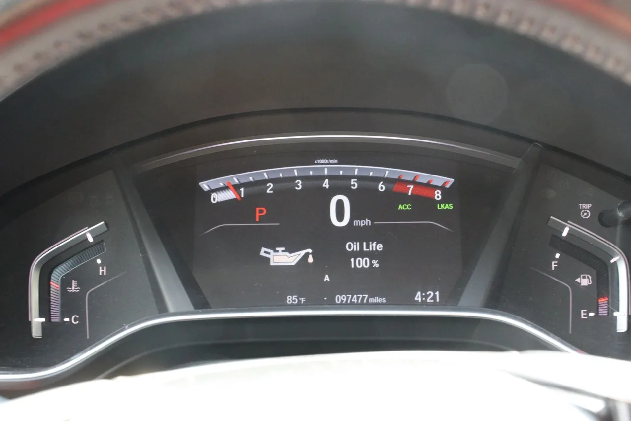2018 Honda CR-V Touring Sport Utility 4D in Gray — photo 19 of 34