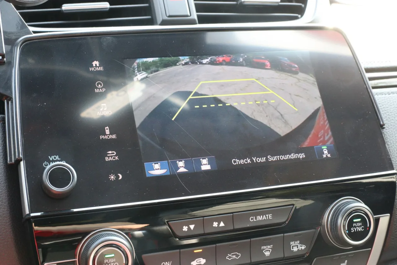 2018 Honda CR-V Touring Sport Utility 4D in Gray — photo 29 of 34