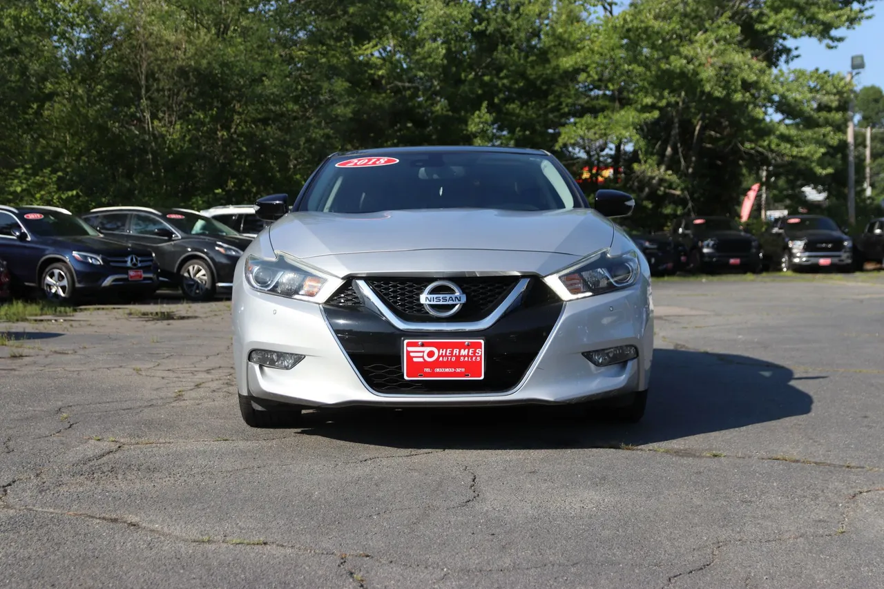 2018 Nissan Maxima — photo 9 of 33