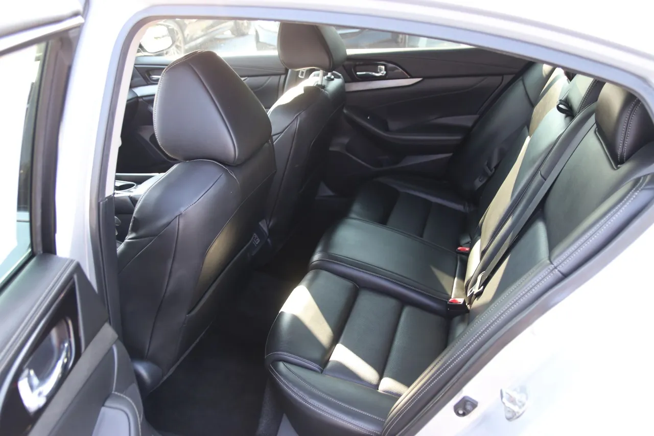 2018 Nissan Maxima — photo 30 of 33