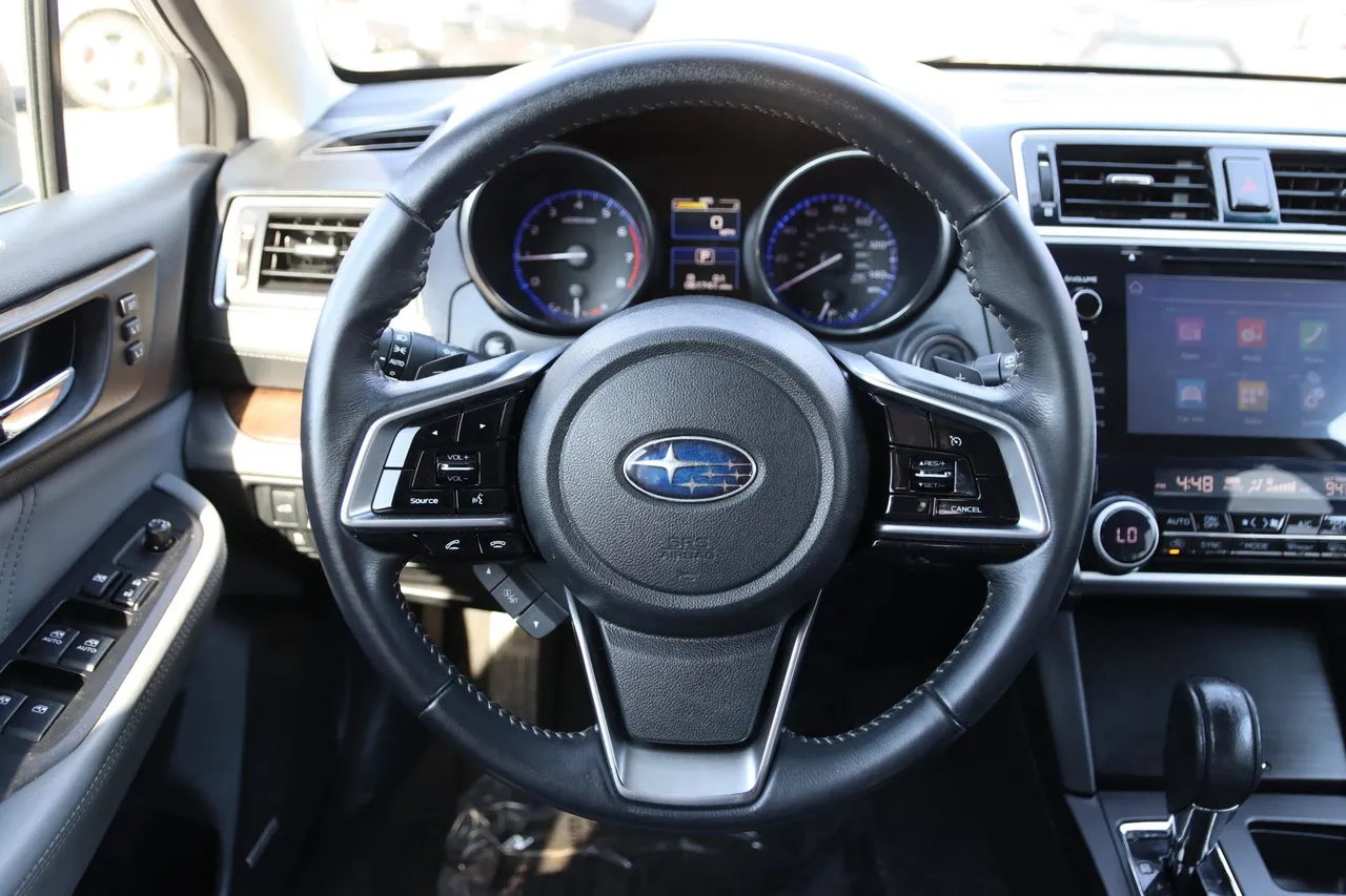 2018 Subaru Outback — photo 20 of 33