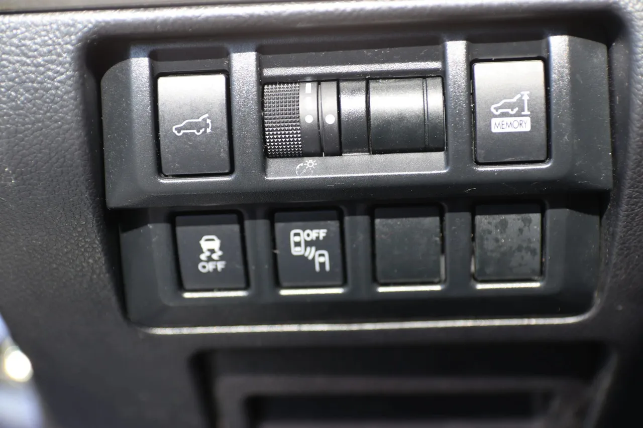 2018 Subaru Outback — photo 24 of 33