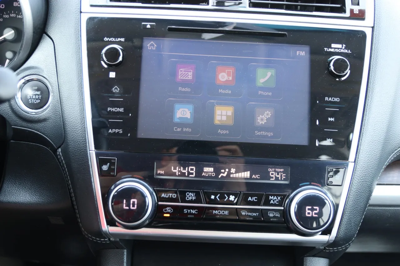 2018 Subaru Outback — photo 28 of 33