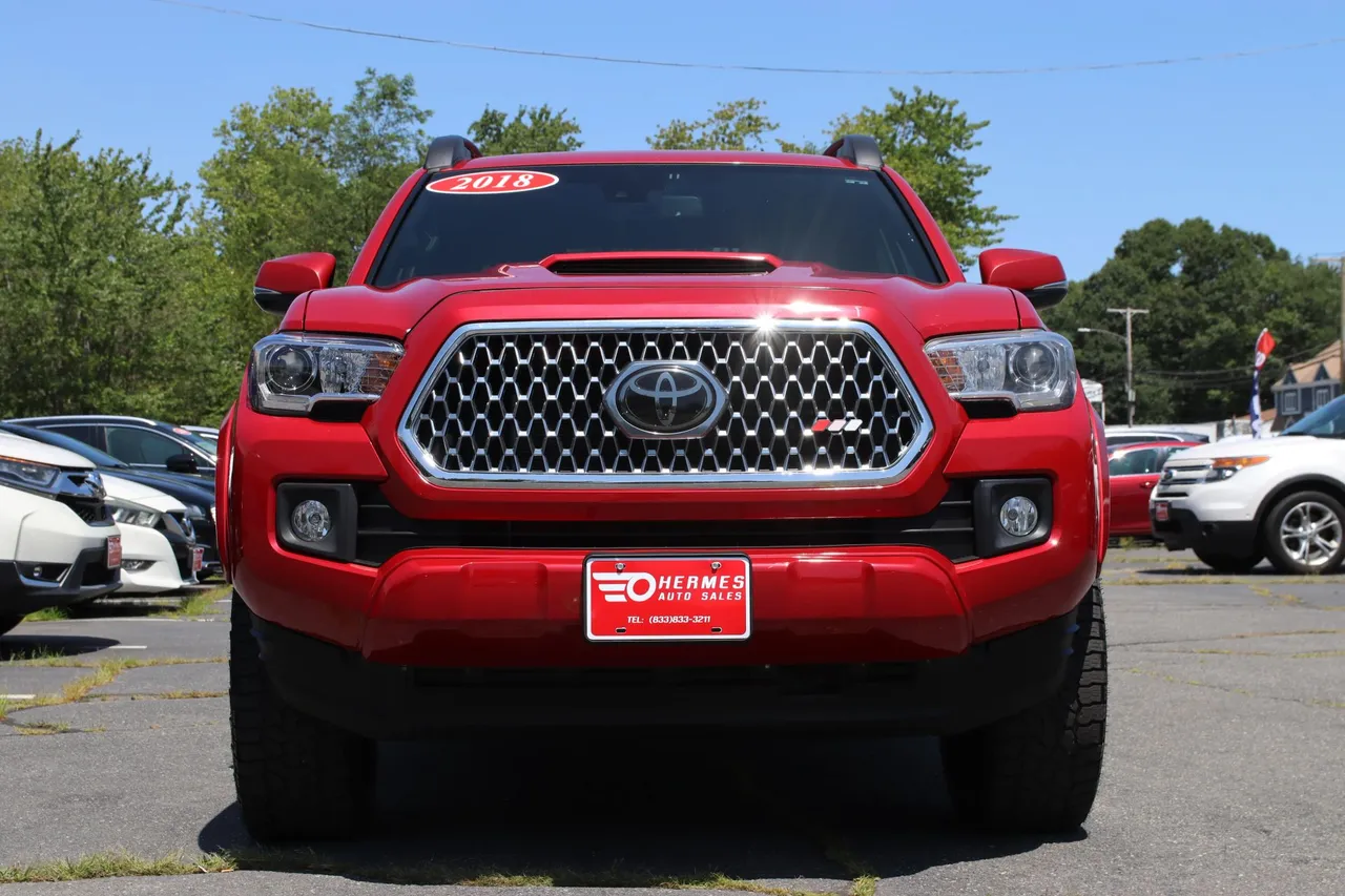 2018 Toyota Tacoma Double Cab — photo 9 of 34